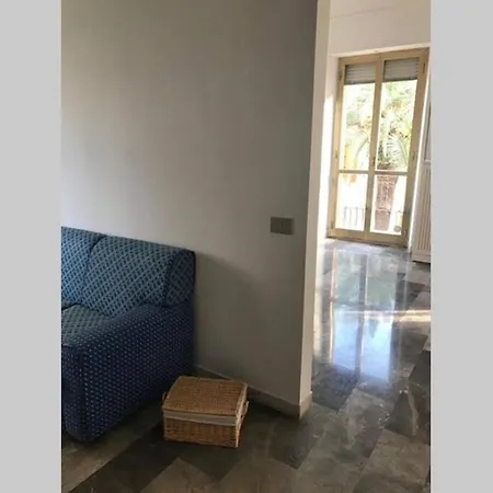 Casa Indipendente In Centro A Pochi Passi Dal Mare * Siderno