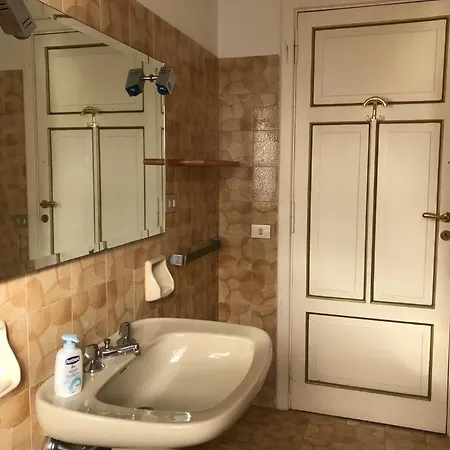 Casa Indipendente In Centro A Pochi Passi Dal Mare Holiday home *