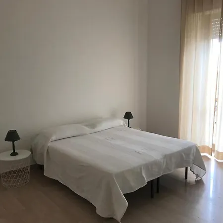 Casa Indipendente In Centro A Pochi Passi Dal Mare *